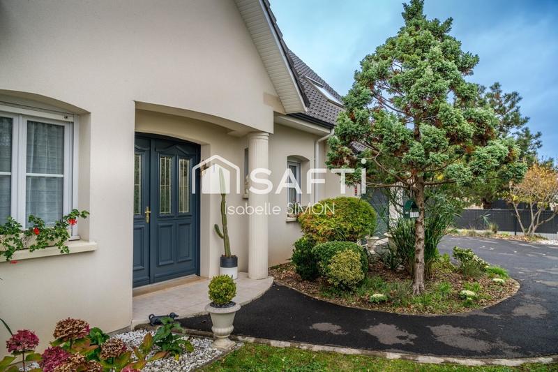 Villa - 208 m² - 6 pièces