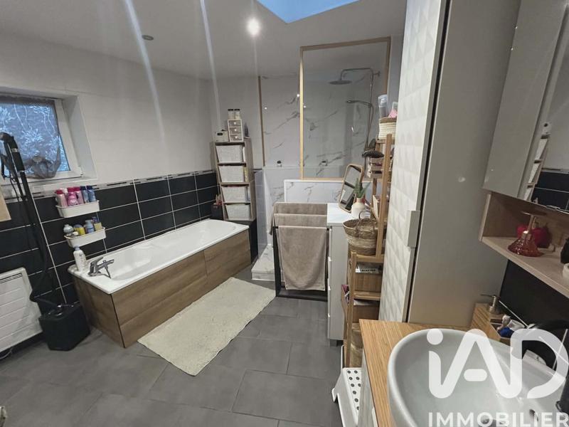 Maison - 107 m² - 5 pièces