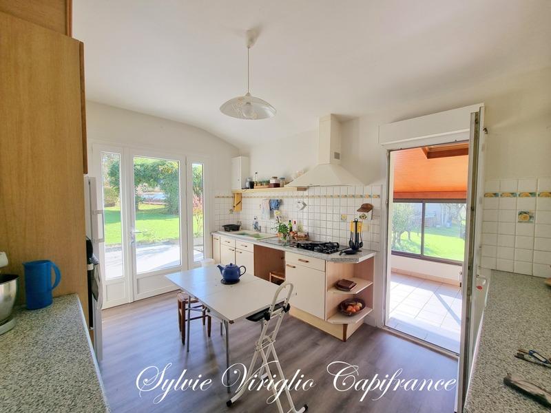 Propriété - 153 m² - 7 pièces