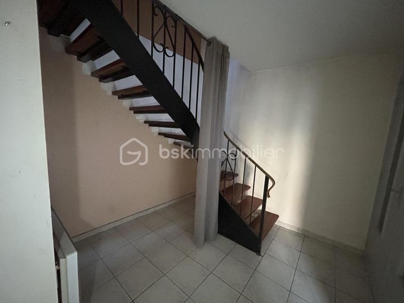 Maison - 83 m² - 4 pièces