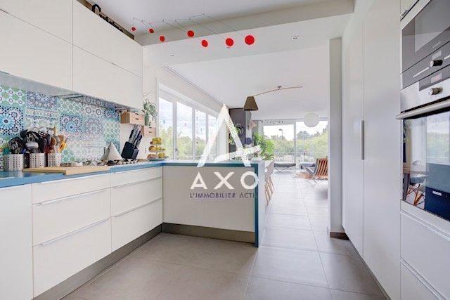 Maison - 175 m² - 6 pièces