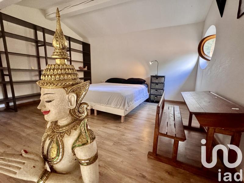 Maison - 350 m² - 9 pièces