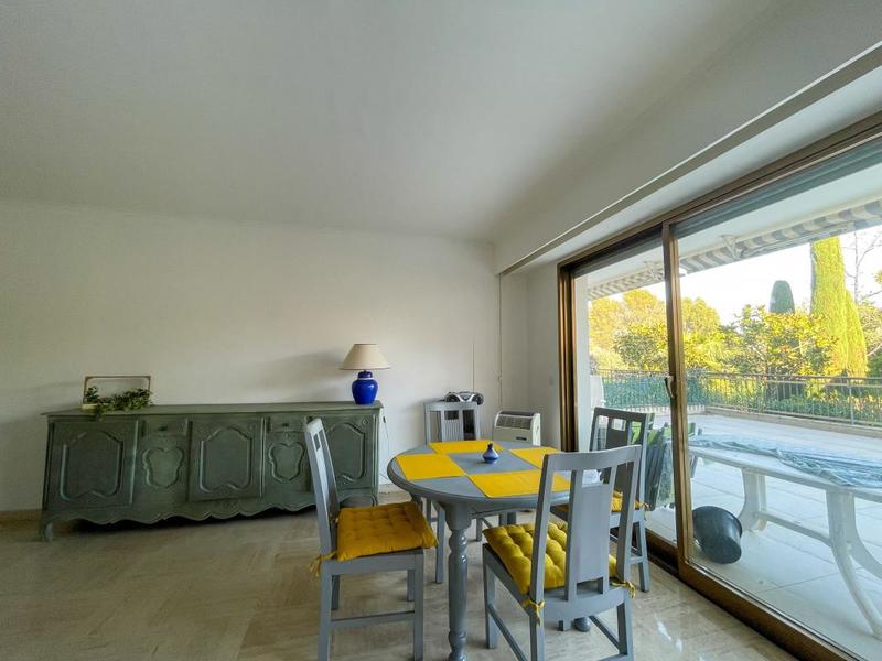 Appartement - 81 m² - 3 pièces