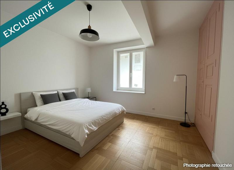 Local commercial - 222 m² - 7 pièces