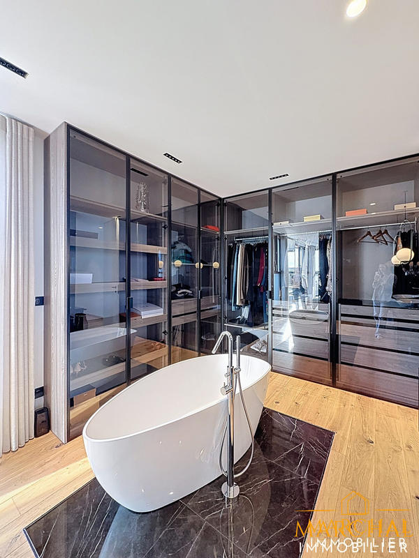 Villa - 202 m² - 5 pièces