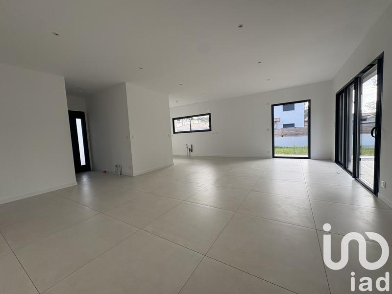 Maison - 103 m² - 5 pièces