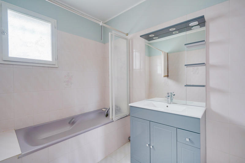 Maison - 121 m² - 5 pièces