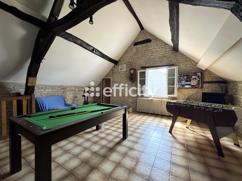 Maison - 215 m² - 8 pièces