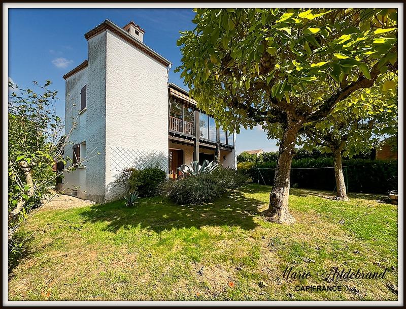 Maison - 173 m² - 9 pièces