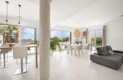 Villa - 245 m² - 8 pièces