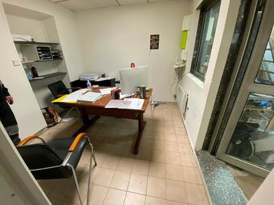 Fonds de commerce - Local commercial - 85 m²