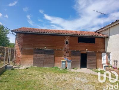 Maison - 225 m² - 10 pièces