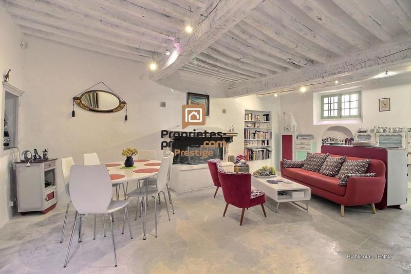 Maison de village - 257 m² - 7 pièces