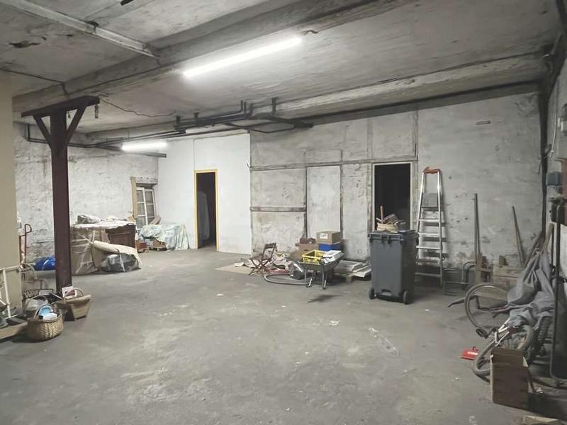 Maison - 92 m² - 8 pièces