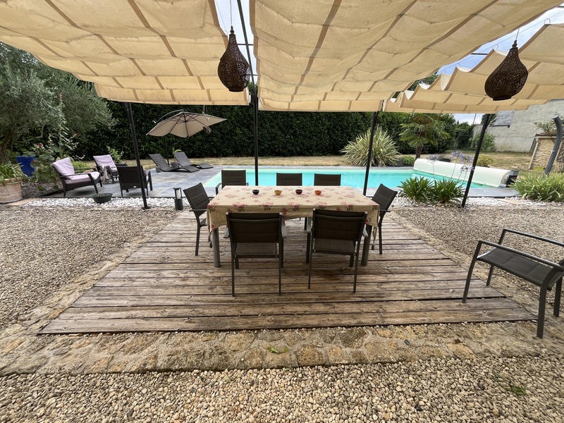 Maison - 208 m² - 8 pièces