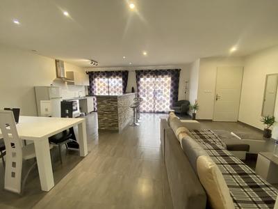 Maison - 77 m² - 3 pièces