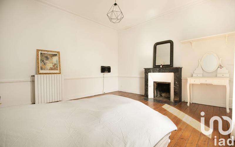 Maison - 247 m² - 8 pièces