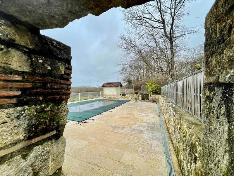 Maison - 143 m² - 7 pièces