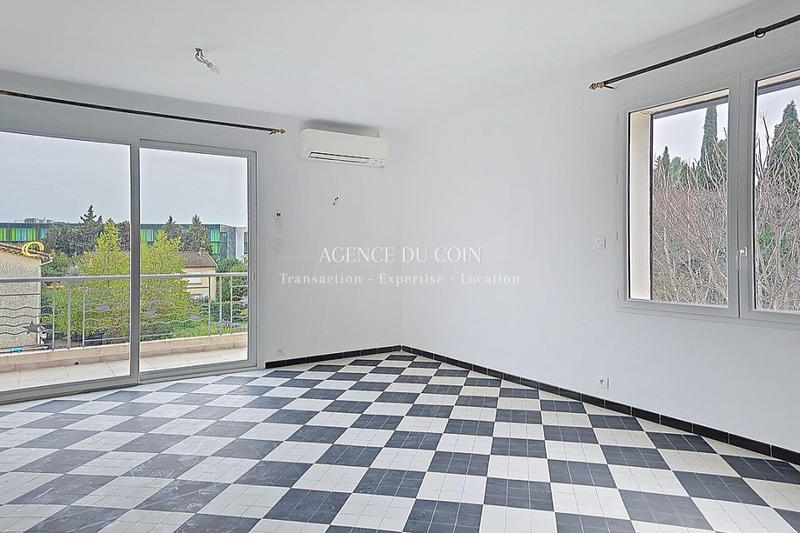 Appartement - 102 m² - 4 pièces