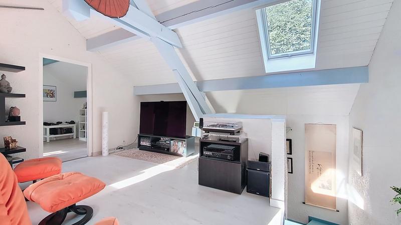 Maison traditionnelle - 209 m² - 8 pièces