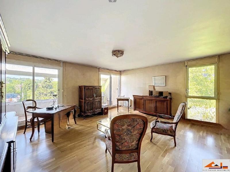 Duplex - 121 m² - 5 pièces