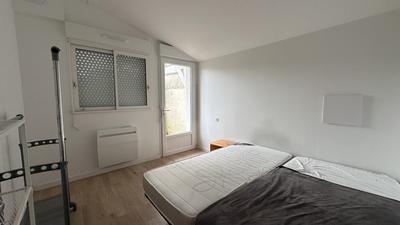 Maison contemporaine - 140 m² - 8 pièces