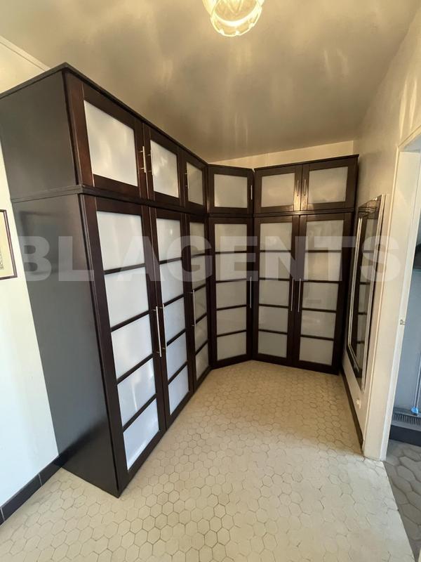 Propriété - 200 m² - 7 pièces