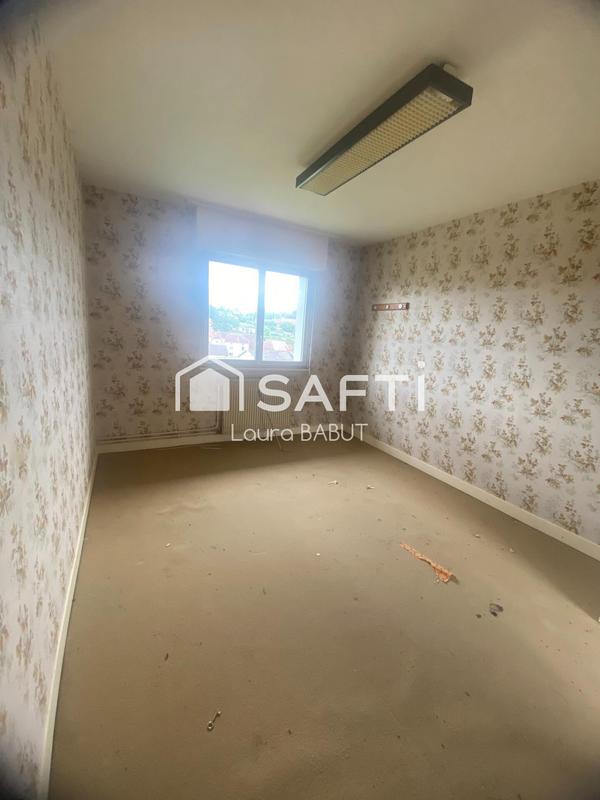 Maison - 181 m² - 6 pièces