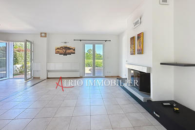 Villa - 92 m² - 4 pièces