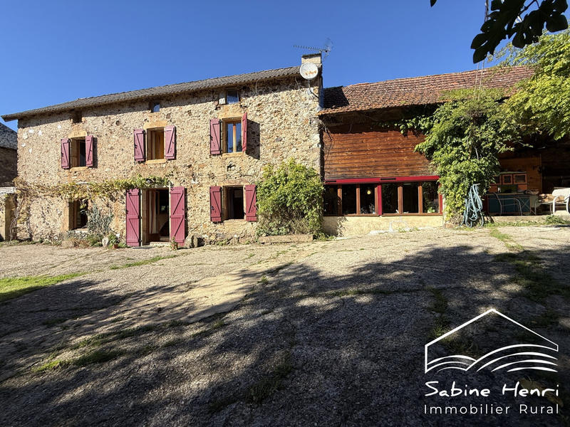 Maison - 538 m² - 20 pièces