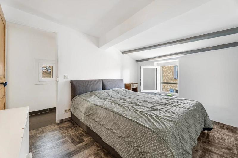 Appartement - 90 m² - 3 pièces