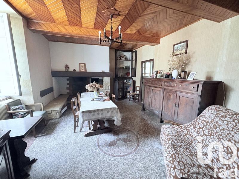 Maison de village - 177 m² - 8 pièces