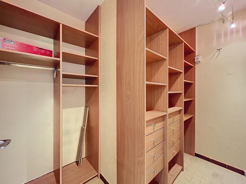 Appartement - 98 m² - 5 pièces