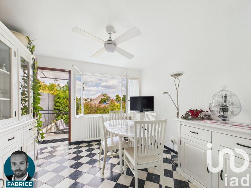 Maison - 216 m² - 8 pièces