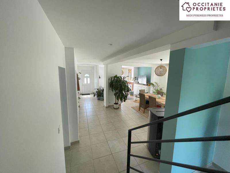 Maison - 163 m² - 8 pièces