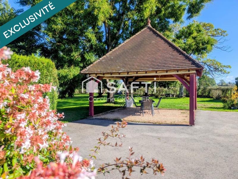 Maison - 210 m² - 10 pièces