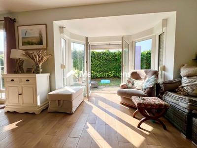 Maison - 143 m² - 6 pièces