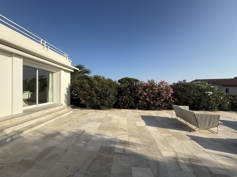 Villa - 370 m² - 7 pièces