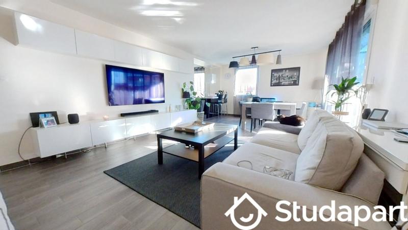 Chambre - 11 m² - 1 pièce