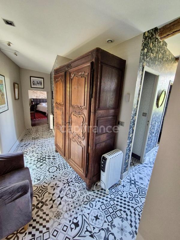 Maison de village - 264 m² - 9 pièces