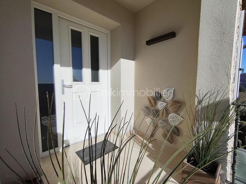 Villa - 264 m² - 7 pièces