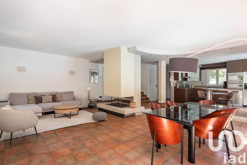 Maison - 152 m² - 6 pièces