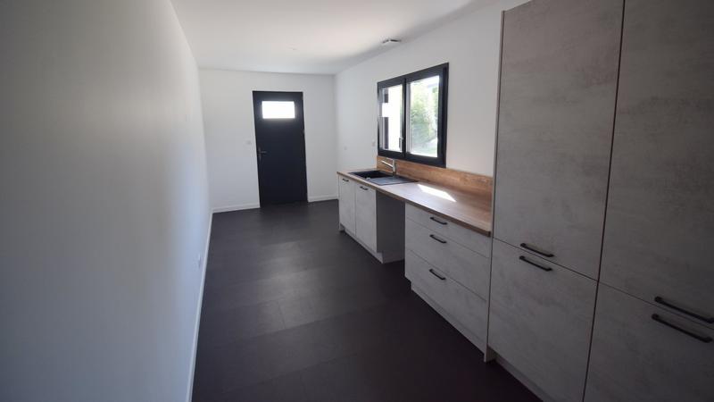 Maison - 140 m² - 5 pièces