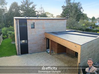 Maison - 127 m² - 6 pièces