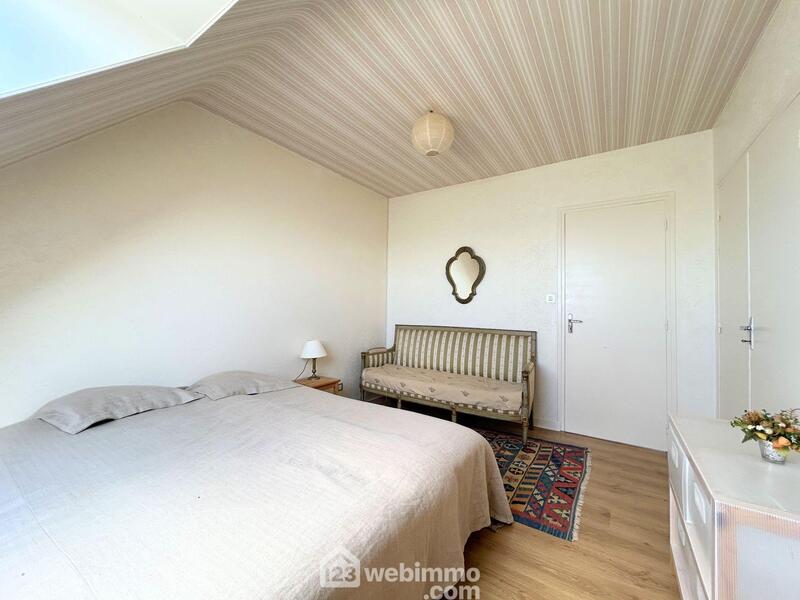 Maison - 193 m² - 8 pièces