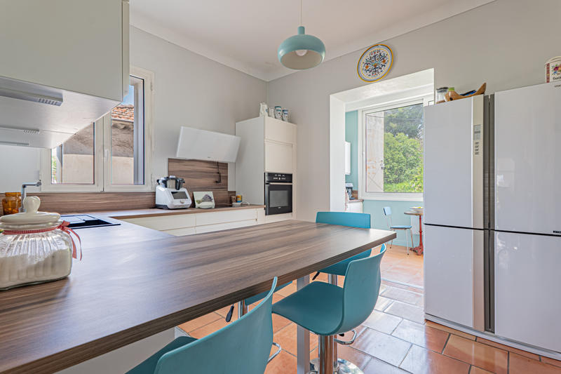 Maison - 245 m² - 7 pièces