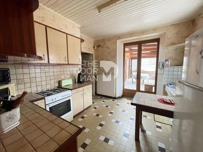 Maison - 170 m² - 8 pièces