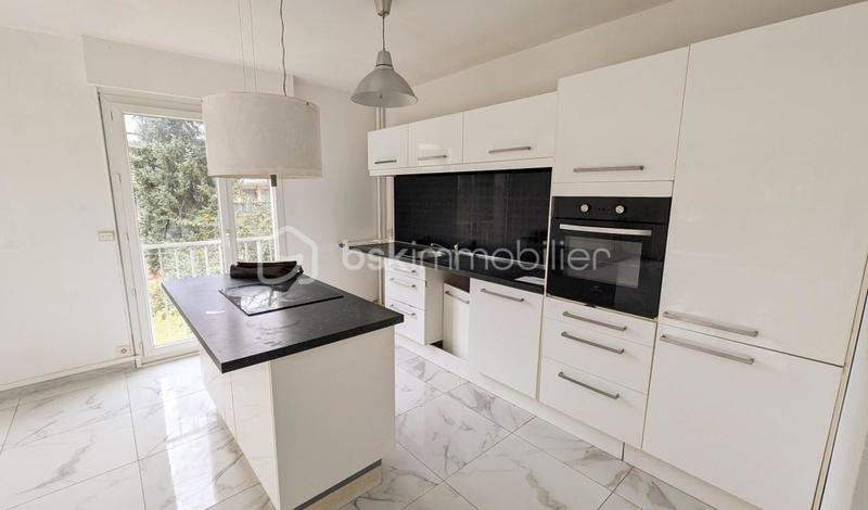 Appartement - 88 m² - 5 pièces