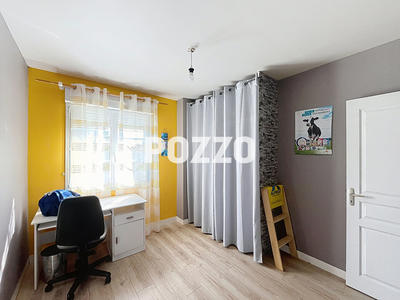 Maison - 105 m² - 6 pièces