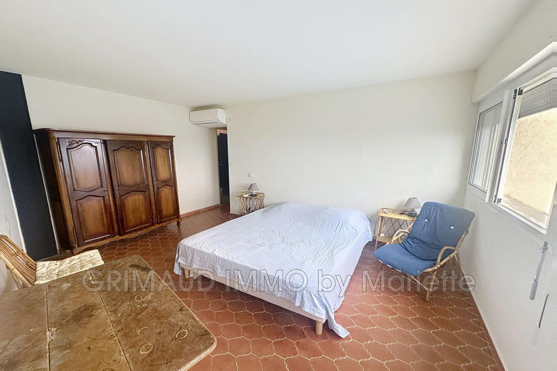 Maison - 187 m² - 10 pièces